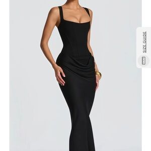 Sophisticated Black Maxi Dress